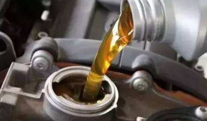 发动机润滑油的作用主要有哪些