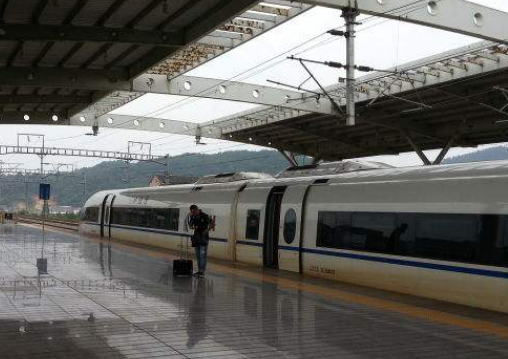 上海到杭州坐火车要多久